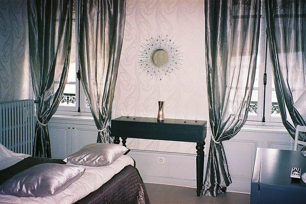 Authentic By Balladins, Hotel Le Carre D'Aix